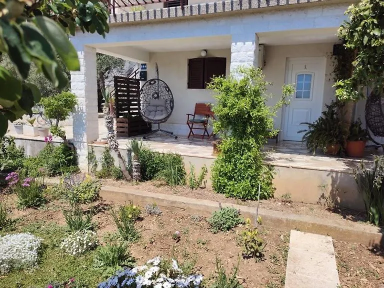 Apartments Tomas Trogir